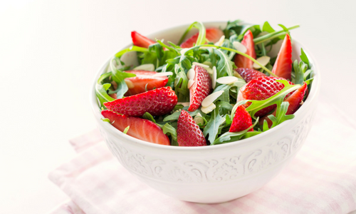 Recipe: Summer Spinach and Strawberry Salad